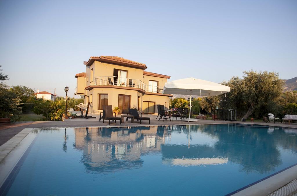 Hera Kyrenia Bb Kazaphani Exterior foto